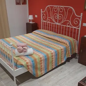 Bed & Breakfast La Sanguigna E Locanda, Castelnuovo della Misericordia